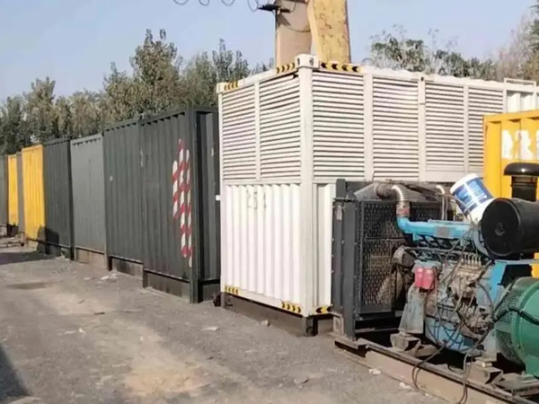 昌平200KW柴油发电机机组每小时油耗是多少？